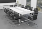 ANJA 280i-Set Table de conférence gris-blanc dans l'exemple d'application avec 10 chaises en perspective