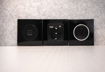 Büro Telefonzelle / Telefonkabine LIA100 mit Milchglasfolie für 1 Person, Schwarz, 870 mm x 866 mm Raumfläche 