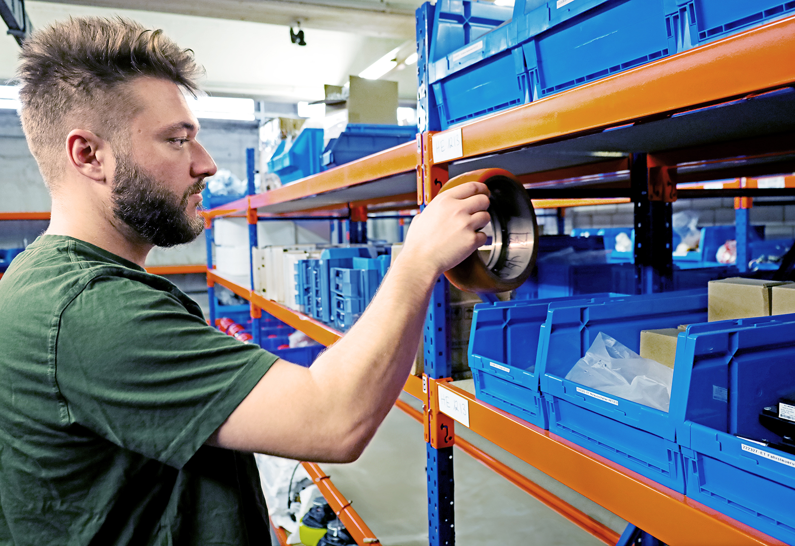 Spare parts and individual parts in stock